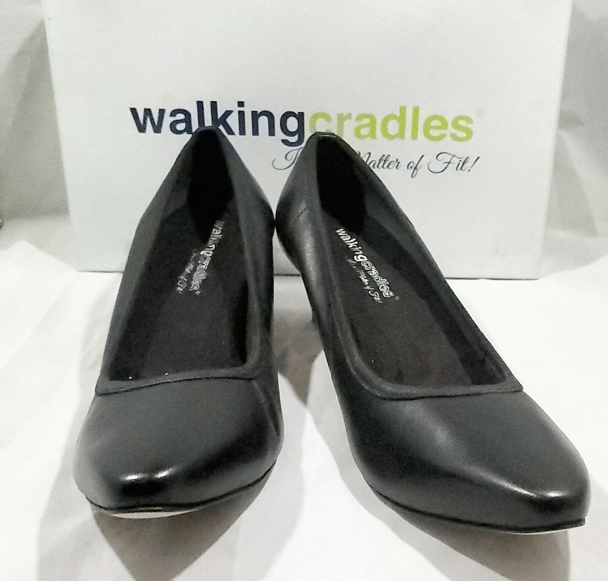 Walking Cradles Women's black izzy Pumps  size 12m