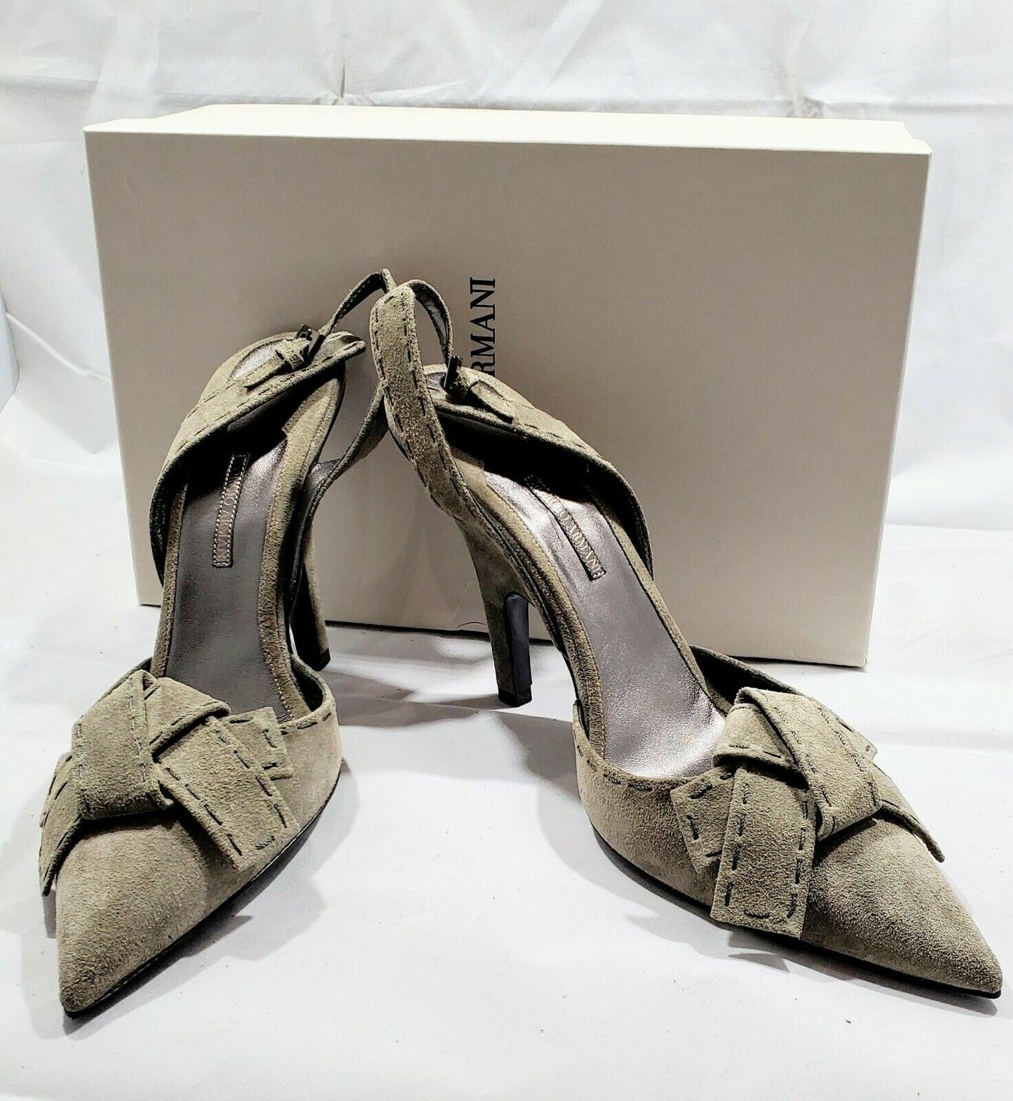Giorgio Armani Green Suede Slingbacks  Size 40. (10 U.S.)
